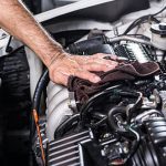 Misteri Mobil Bergetar Saat Diam: Inilah Penyebab Utamanya