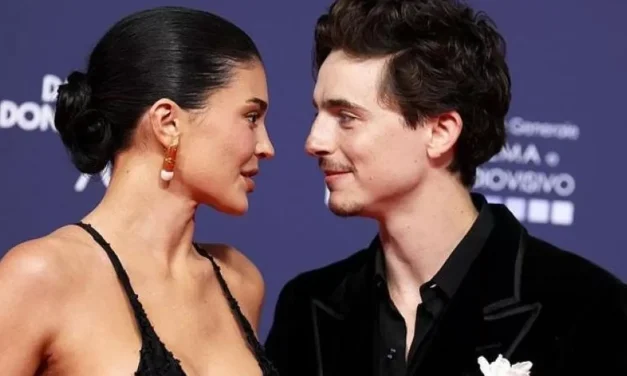 Rumor Perselingkuhan Timothée Chalamet Picu Reaksi Publik