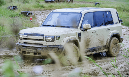 V27 RHD Debut Global, Di Uji Kinerja Sejauh 160 KM