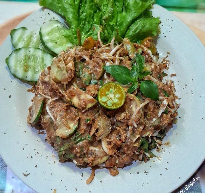 Lezatnya Karedok, Kuliner Khas Sunda Yang Bikin Ketagihan