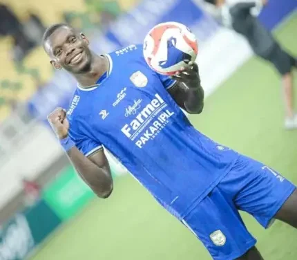 Misteri Transfer Striker Pembunuh Mimpi Persipura Terungkap