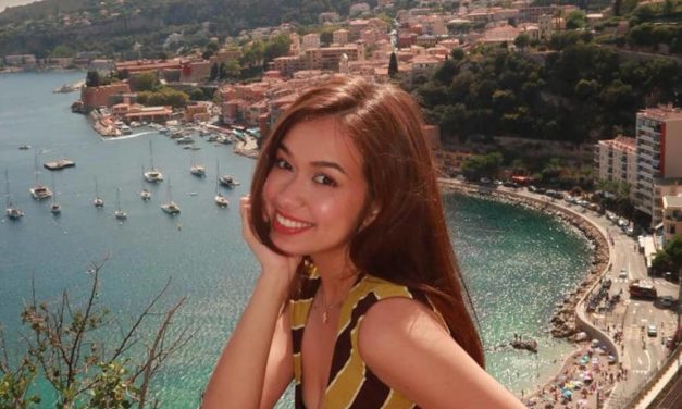 Rebecca Klopper Dan Sentuhan Elegan Liburan Di French Riviera